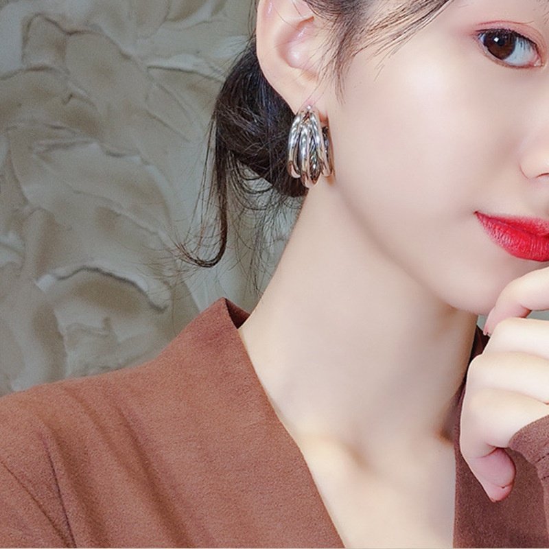 Bông Tai Ba Lớp Hình Chữ C Phong Cách Retro Dành Cho Nữ