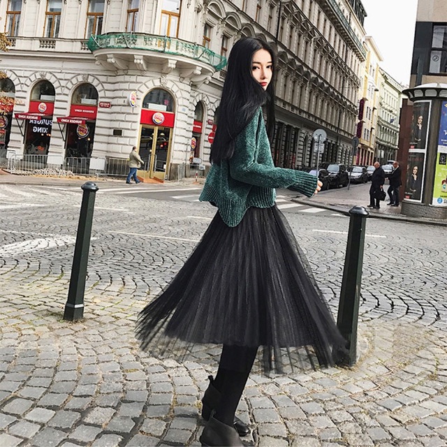 Set áo len + chân váy voan dài