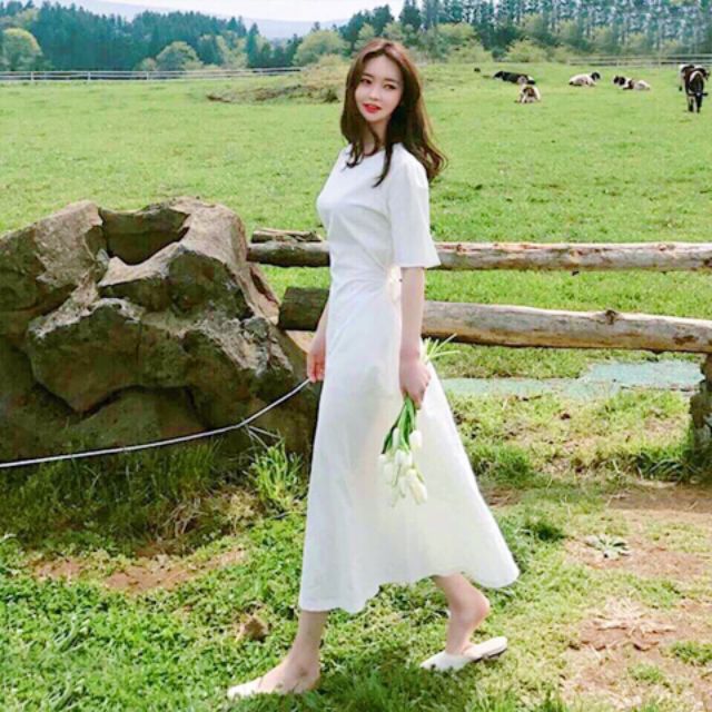 ĐẦM TRẮNG SUÔNG THẮT NƠ SAU HÀN QUỐC