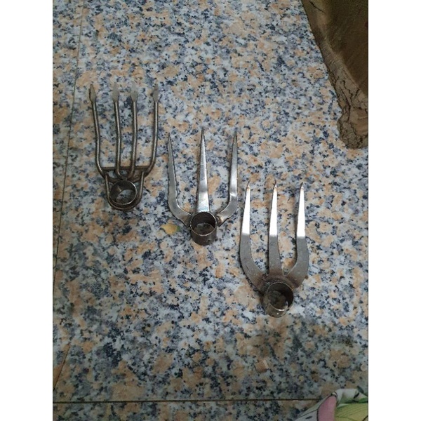 Móc Rôm 3 Chia , Cào Đất Trồng Cây  ,