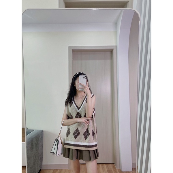 Áo gile len hoạ tiết phối viền 294 | BigBuy360 - bigbuy360.vn