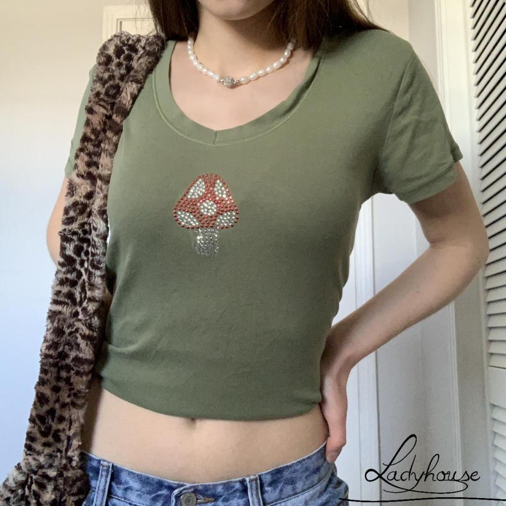 Áo thun croptop tay ngắn cổ chữ V đính đá thời trang dành cho nữ
