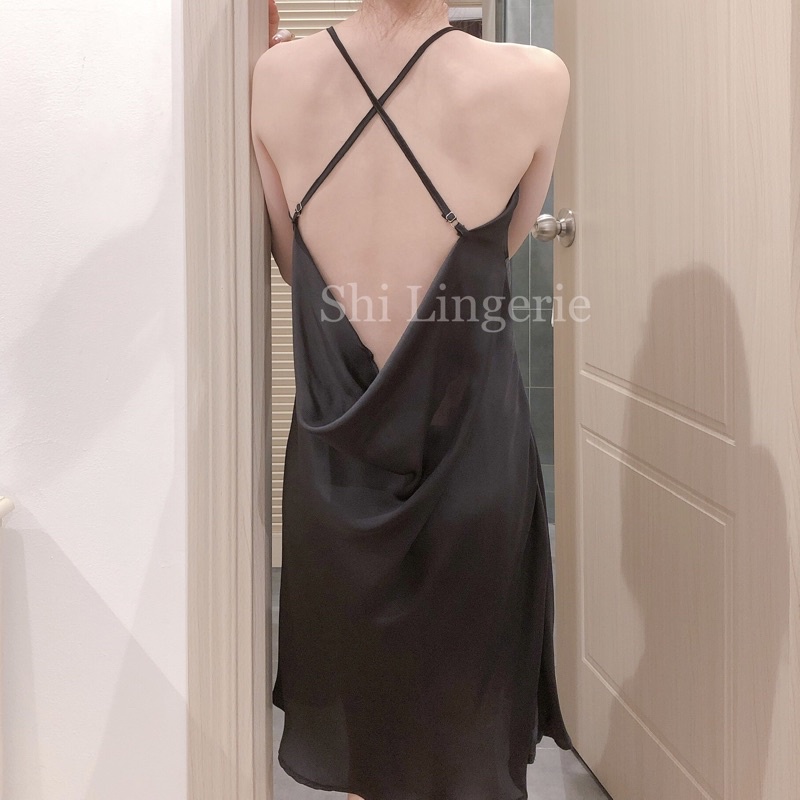 Váy lụa dáng nơ ngực