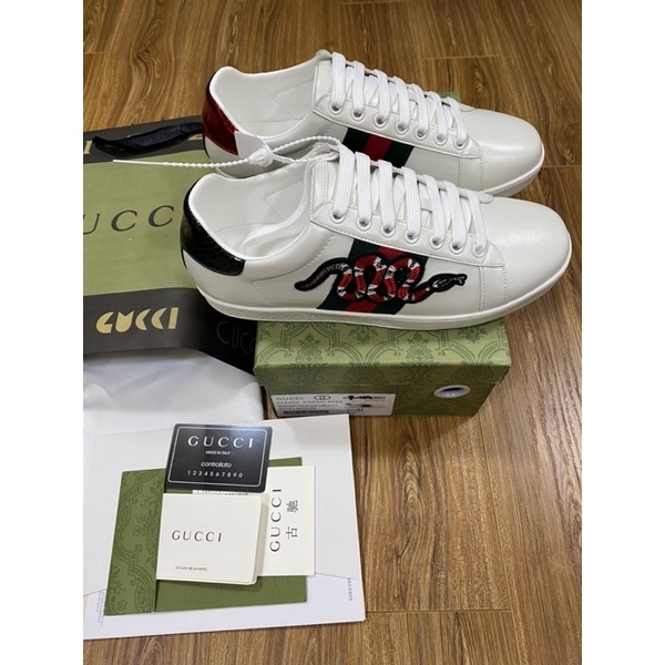 Giày siêu cấp nam nữ rắn thêu guccj_full box