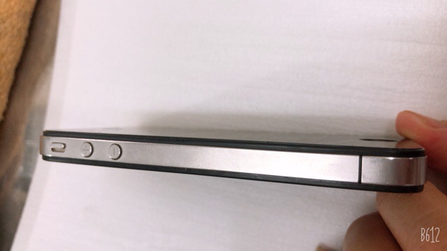 Điện thoại iphone 4s quốc tế chính hãnh | BigBuy360 - bigbuy360.vn