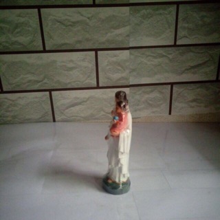 98. Giuse bế Chúa 15cm