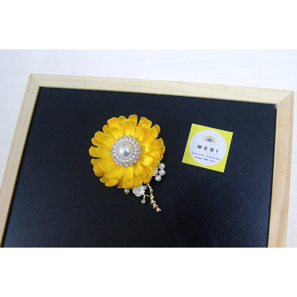 (ảnh thật 100%) Hoa cài áo handmade mẫu cúc vàng cành mai nhụy đá trai cao cấp