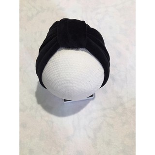 mũ turban nhung đen