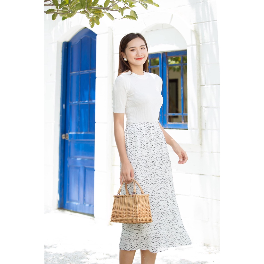 Chân Váy Xếp Ly Hoa Nhí Nhuyễn The Kat House lưng thun, dáng dài, thanh lịch, nhẹ nhàng
