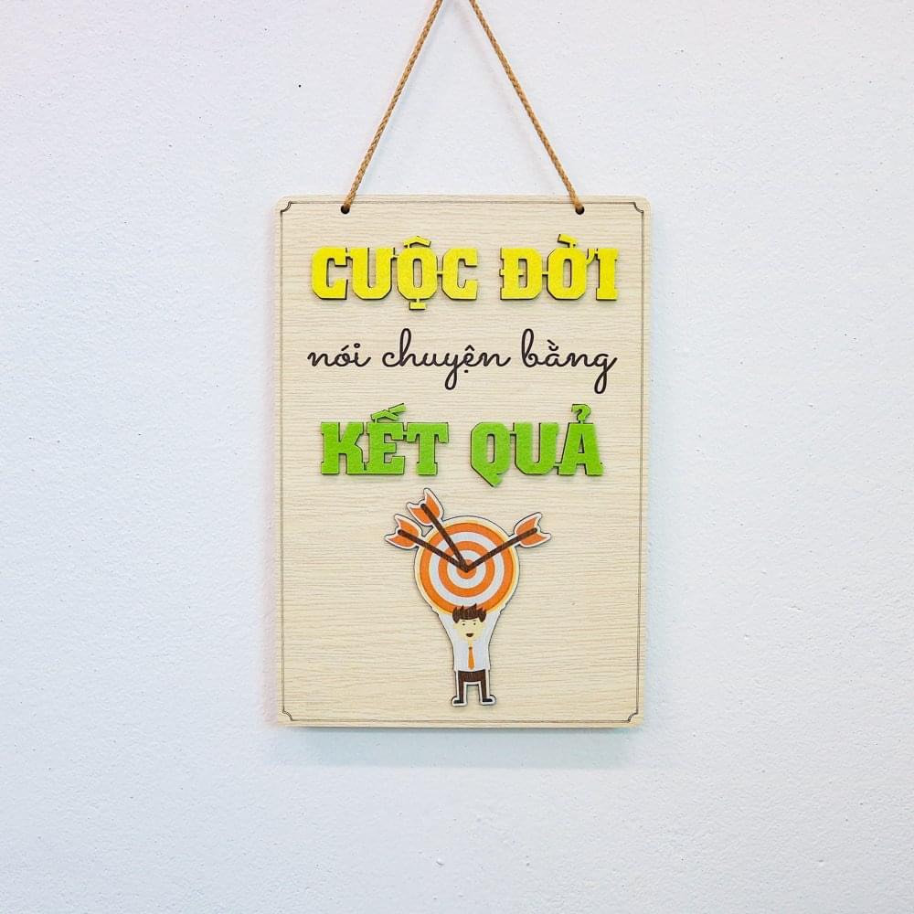Bảng gỗ Những câu nói tạo động lực: Phớt lờ, Tiến lên - Thụt lùi, Hành động .