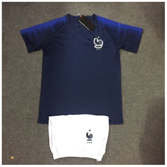 Bộ quần áo thể thao