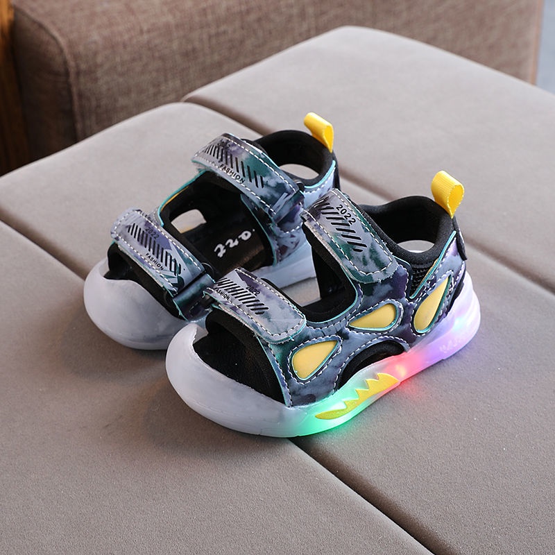 Giày thời trang xinh xắn cho bé tập đi✖Giày sandal có đèn chống đá thời trang mùa hè dành cho trẻ 2021