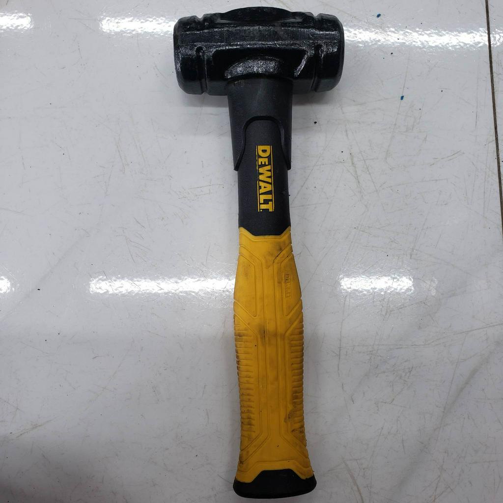 BÚA TẠ DEWALT CẦM TAY 1700 gram