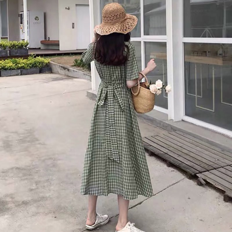 Đầm cổ tròn hoạ tiết sọc ca-rô nữ tính