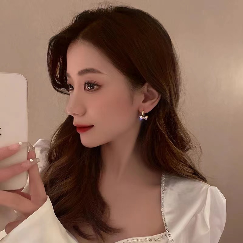 Khuyên Tai Đính Nơ Phong Cách Hàn Quốc Sang Trọng Thời Trang Thu Đông Cho Nữ