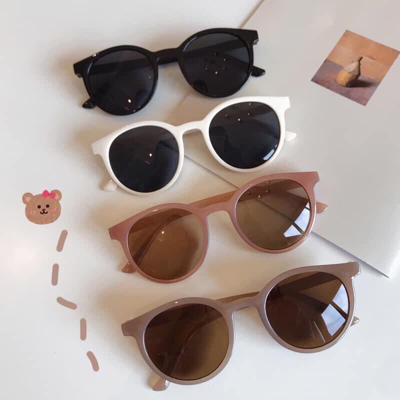 Kính râm thiết kế mắt mèo kiểu Hàn Quốc cho nam lẫn nữ