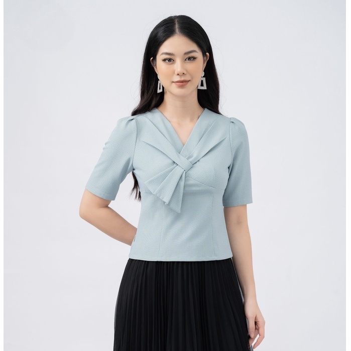 Áo sơ mi nữ dáng chiết eo, ngực cách điệu nơ bong FIONA F551290