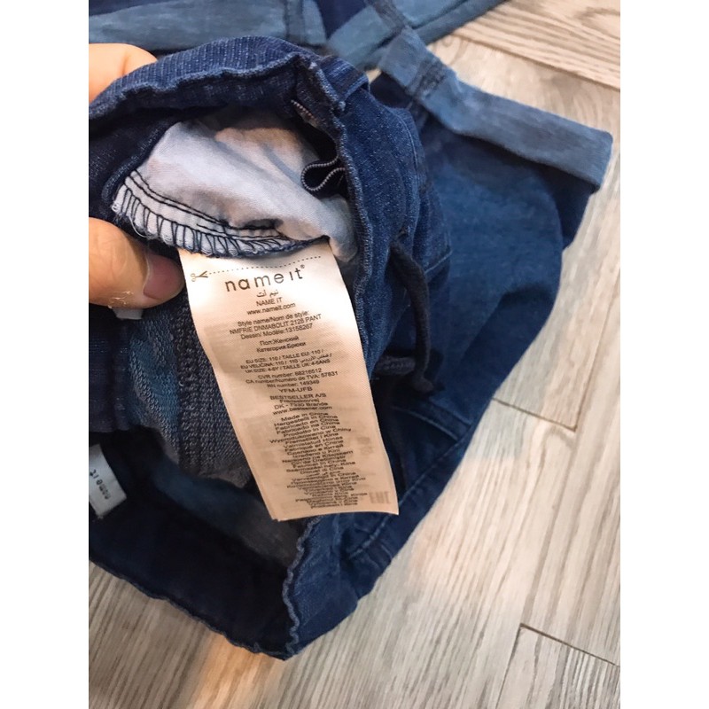 Quần jeans du xin bé trai