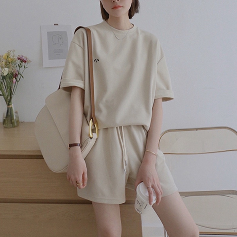 Set Quần Áo Tay Lỡ Màu Be Thêu Hình Cún Ngực Phong Cách Vintage Hàn Quốc Ulzzang Unisex PHULA | BigBuy360 - bigbuy360.vn