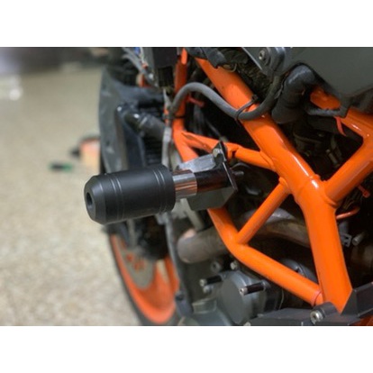 Gù chống đổ kiểu Z1000 nhựa ABS cao cấp gắn các dòng xe máy Exciter Winner PKL Z1000 Z300 ,R15V3, MT15, TFX