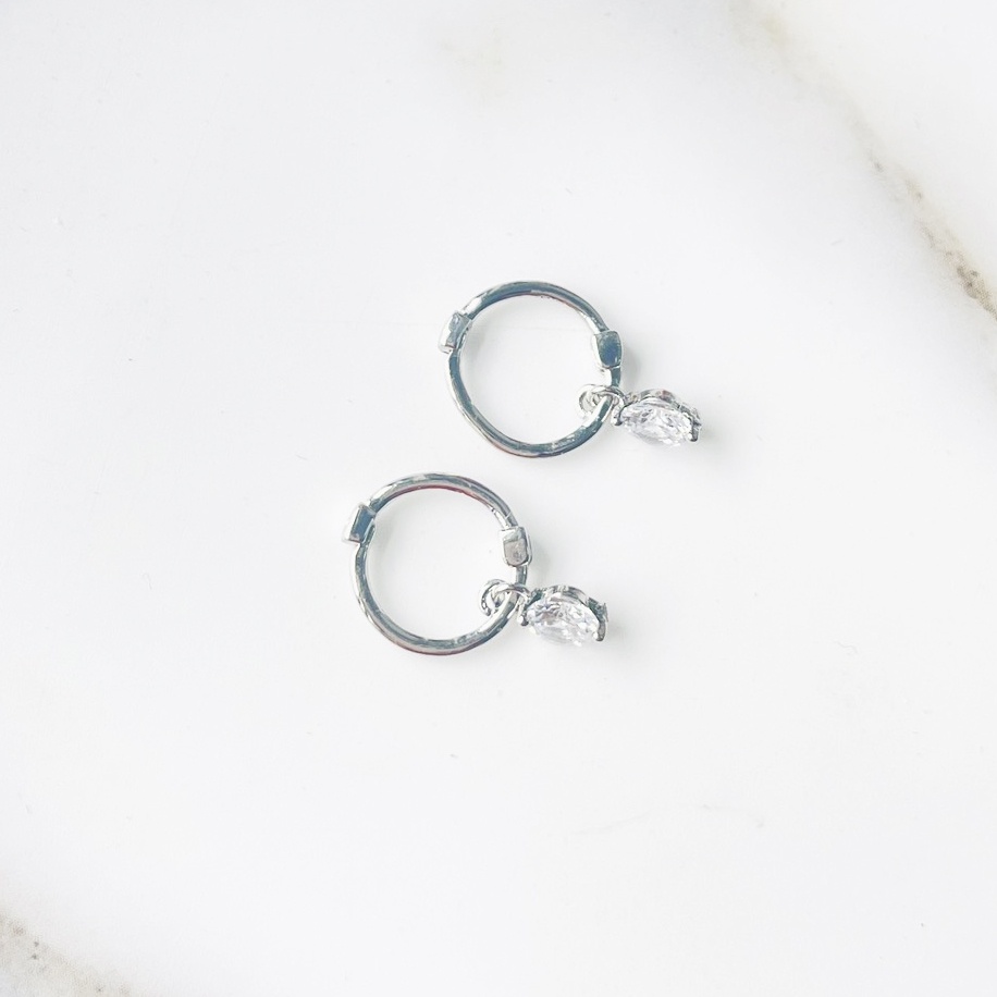 Bông tai Mon LiLas Vòng Tròn Đính Đá Cá Tính K06005