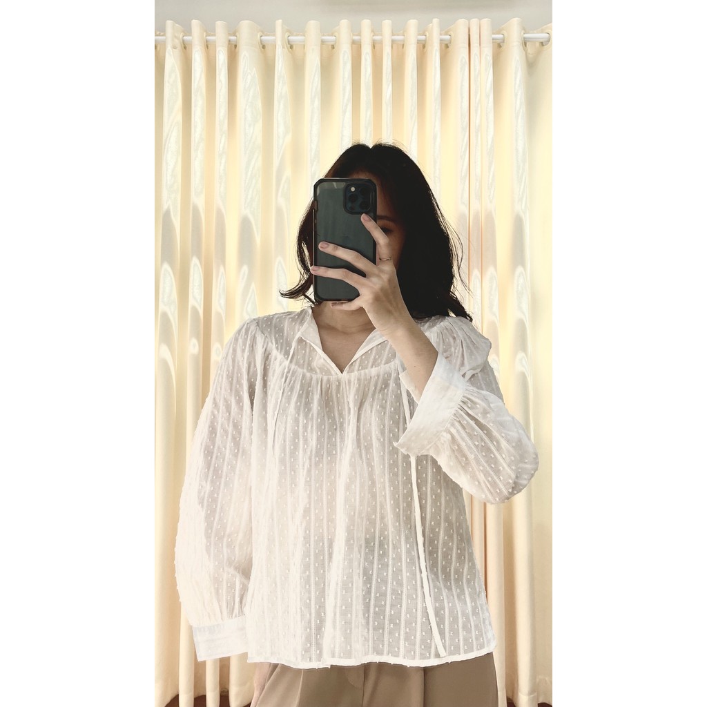 Happy Zoo - Áo tay dài cổ tròn nơ gòn trắng