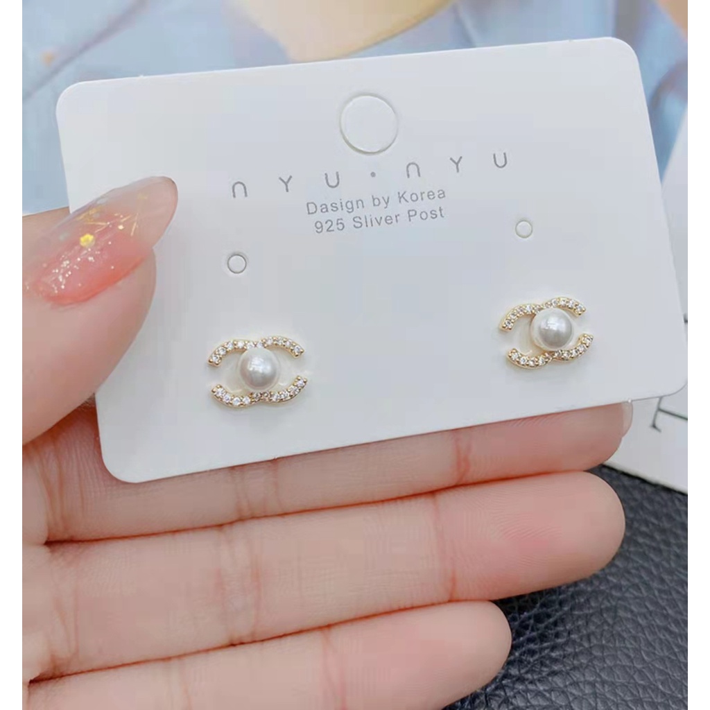 Đôi Khuyên Tai Nữ Đính Ngọc Trai Thời Trang