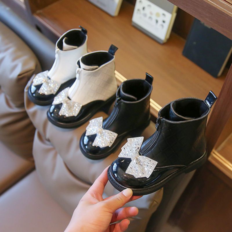 Bốt đính đá cho bé