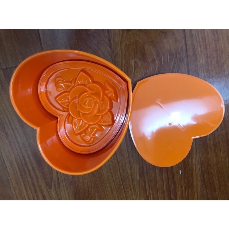 Khuôn xôi hoa trái tim loại to dày dặn