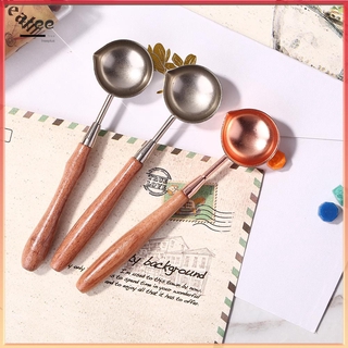Muỗng múc sáp cán gỗ