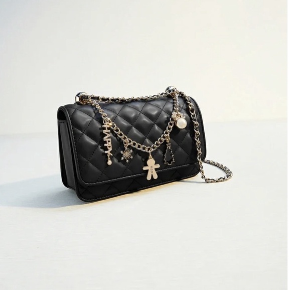 Túi đeo chéo đeo vai CNK xuất dư kèm charm giáng sinh túi da PU trần trám mềm nhẹ full box tem tag