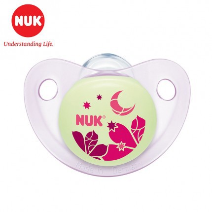 BỘ 2 TI NGẬM SILICONE NUK NIGHT/DAY 6 - 18 THÁNG TUỔI