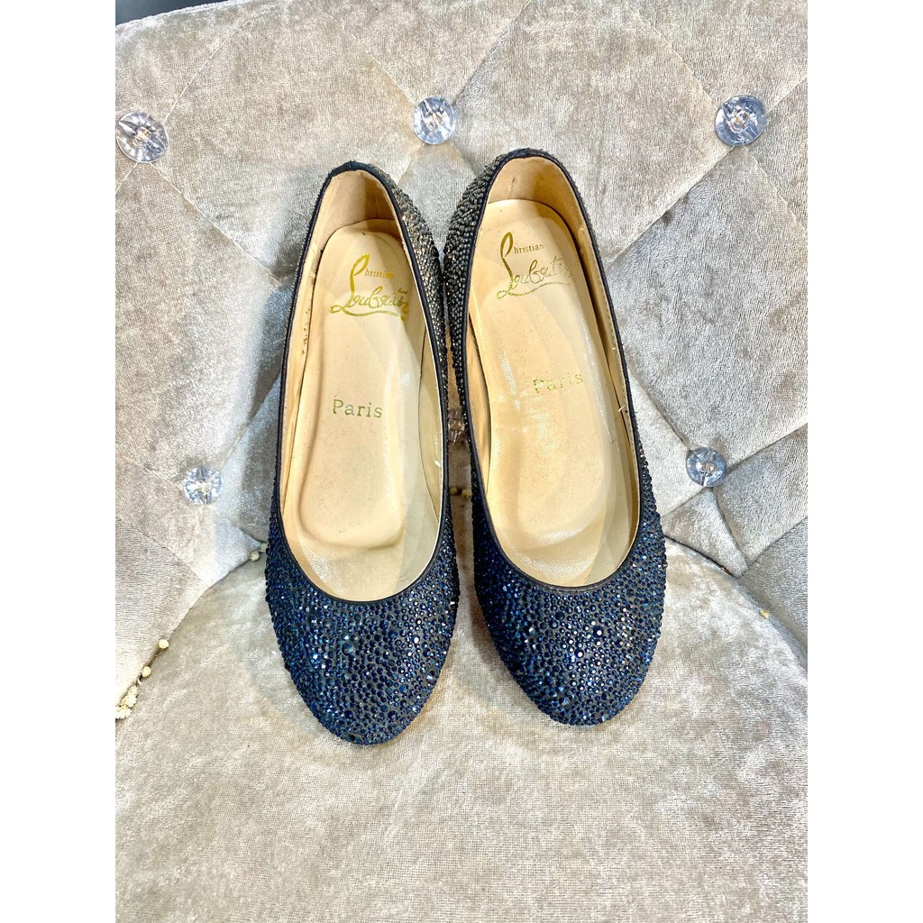 Giày búp bê đế trệt Louboutin