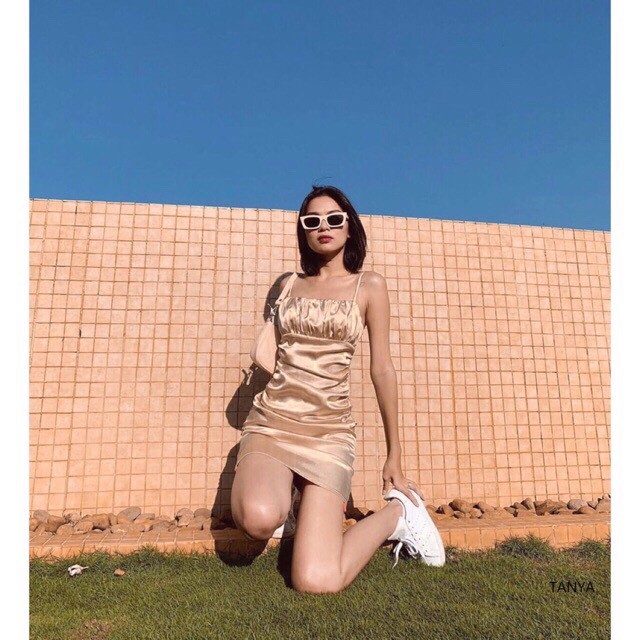 Thanh lý đầm nude sáng S