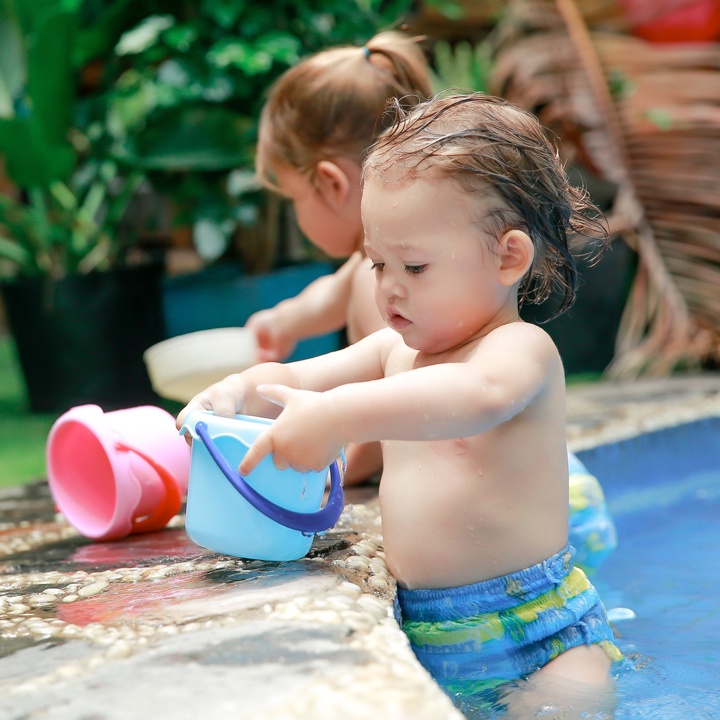 Tã bơi, bỉm bơi cho bé yêu dạng quần thoải mái và an toàn cho các bé