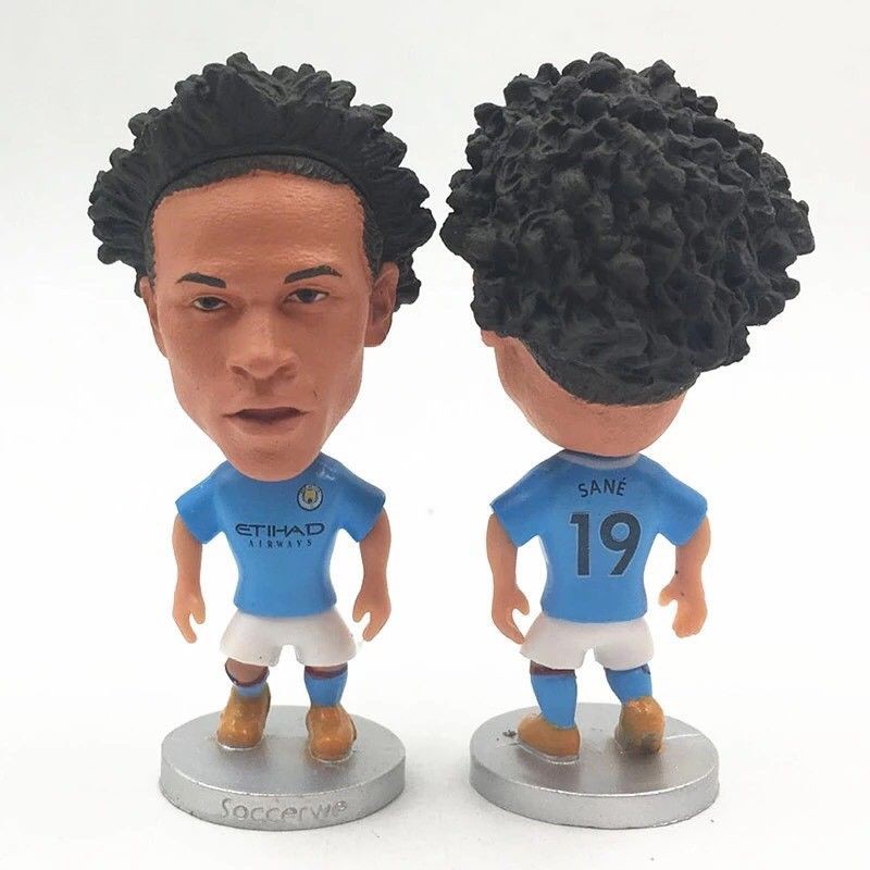 Tượng cầu thủ bóng đá Leroy Sané