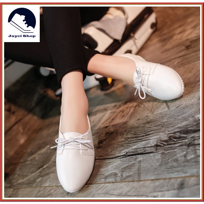 Giày thể thao nữ đế bệt đế xuồng màu trắng - HT118
