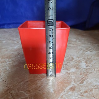 Chậu nhựa vuông v9