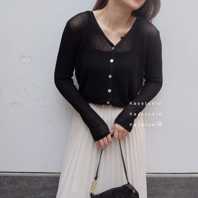 ÁO KHOÁC TAY DÀI DỆT KIM ĐEN - AKTDDKD