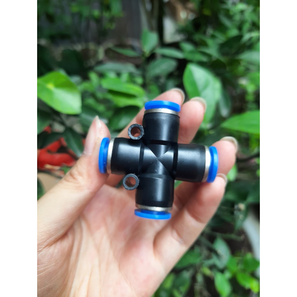Cut chữ thập nối ống plastic dùng cho ống 8mm trong hệ thống phun sương