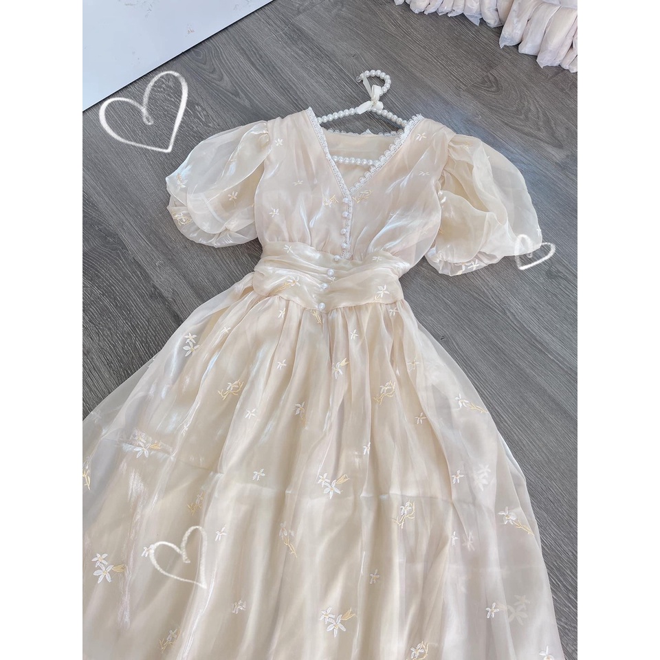 Đầm thiết kế bo chun nền hoa thêu sang trọng tơ ánh kim