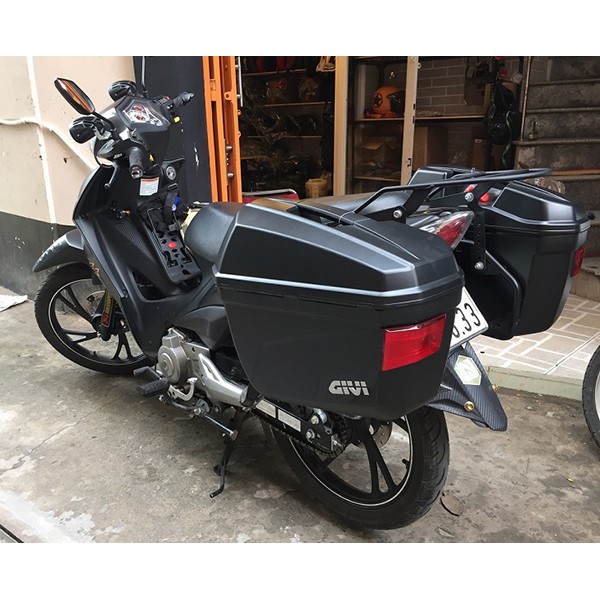 Cặp thùng GIVI treo hông moto, xe máy E22N hàng chính hãng bảo hành 24 tháng