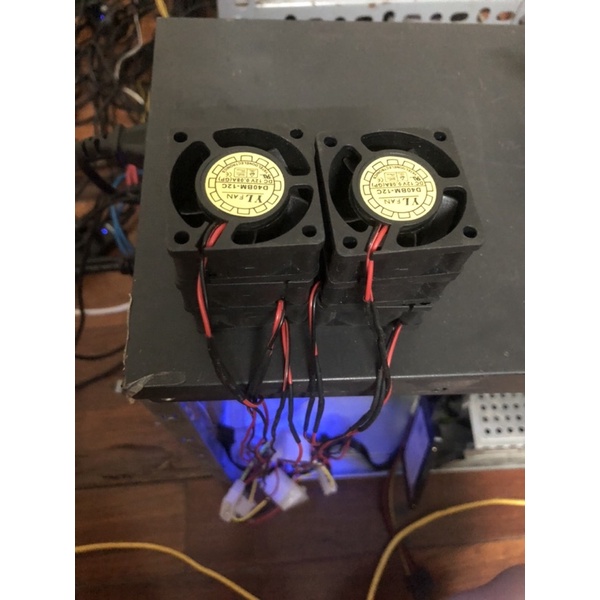 Fan 4cm 12V 0.08A hút thổi mạnh