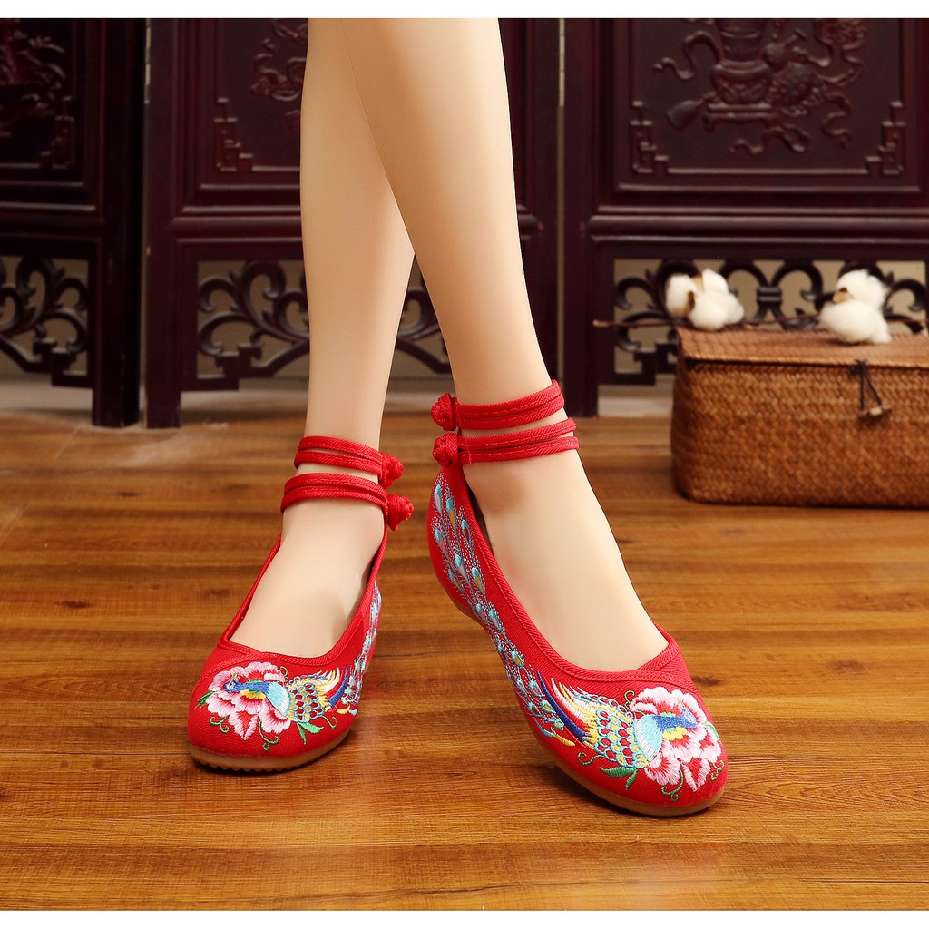 Giày búp bê thêu họa tiết chim công phong cách Trung Hoa thanh lịch dành cho nữ