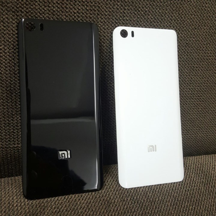 Nắp lưng Xiaomi mi5.