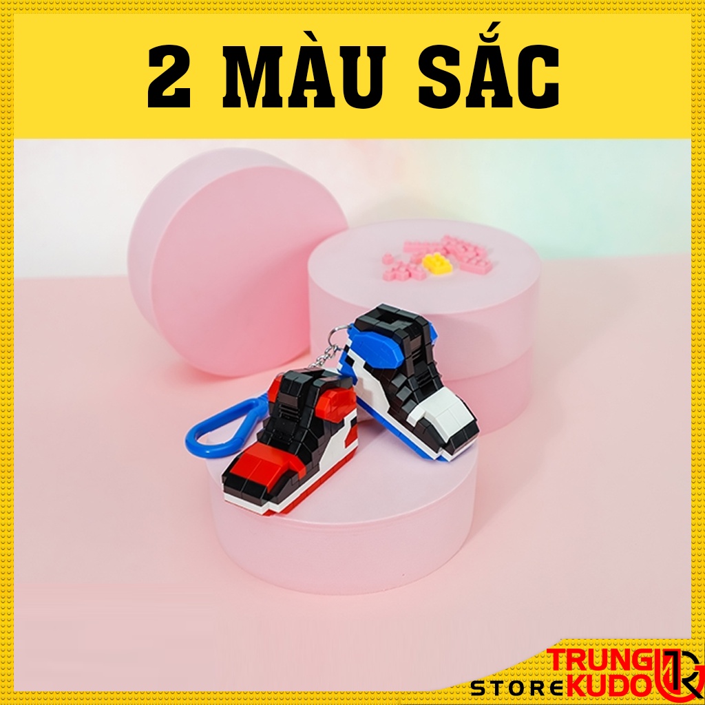 Mô hình Giày Móc Khóa dạng Đồ chơi xếp hình hình giày có móc treo dùng làm quà tặng bạn bè, đồ decor