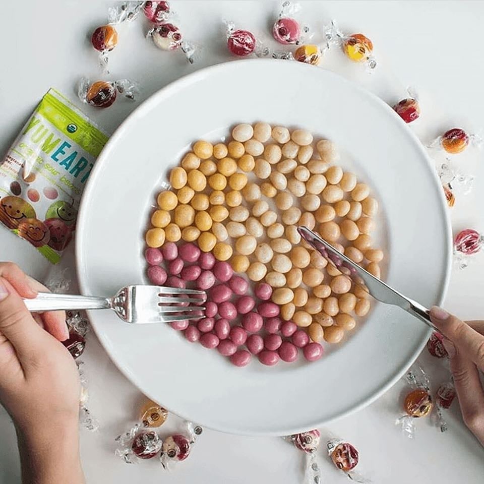 Kẹo hữu cơ hình hạt đậu vị trái cây Yumearth 50g - Đồ Ăn Dặm Cho Bé Nhập Khẩu Pháp