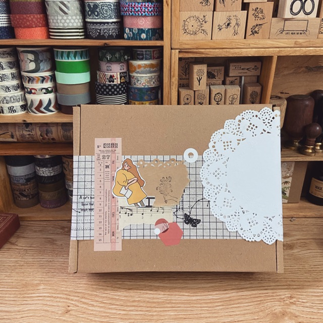 Mystery box ( hộp bí ẩn )