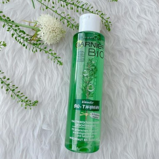 Nước hoa hồng hữu cơ Garnier Bio Thymian