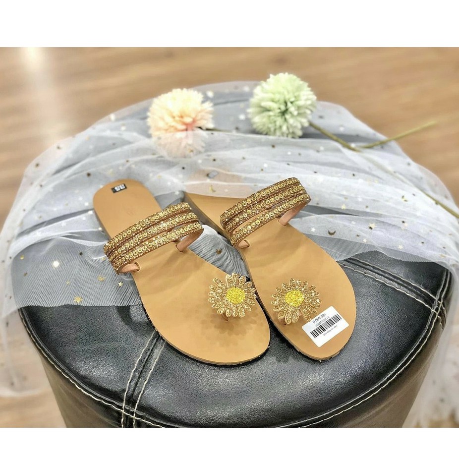 Dép Kẹp Xỏ ngón Hoa Cúc B030